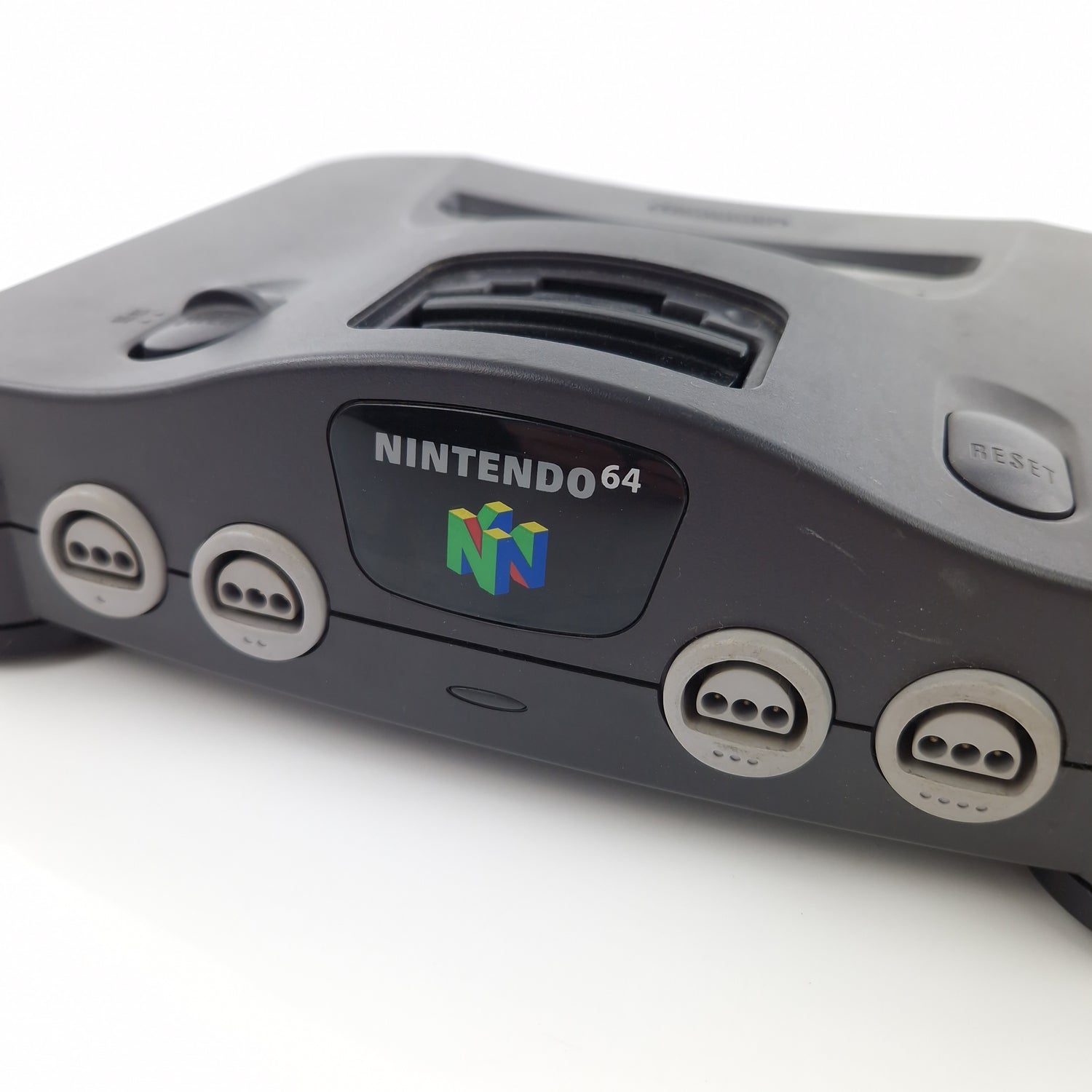 Nintendo 64 Konsolen Bundle mit 2 Controllern, Anschlusskabel & 6 Spielen N64