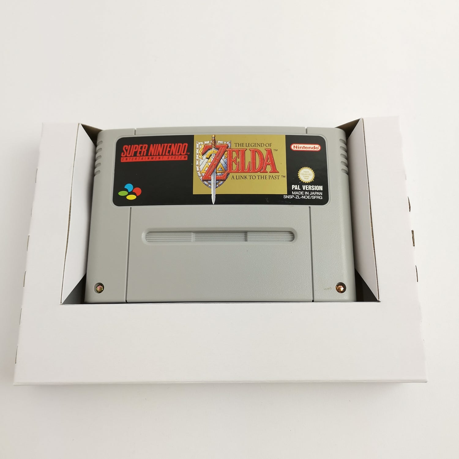 Super Nintendo Game: The Legend of Zelda a link to the Past Classic Series [1]