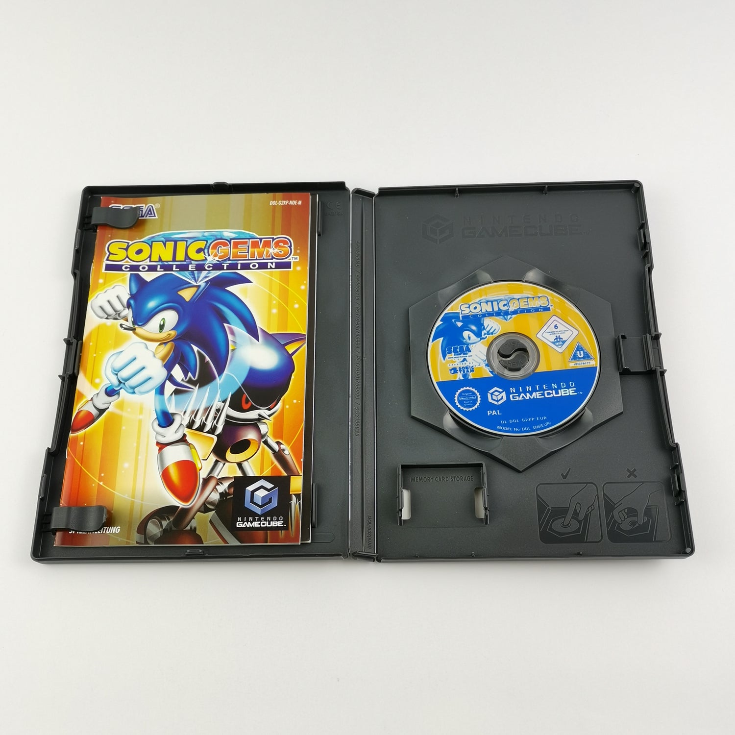 Nintendo Gamecube game: Sonic Gems Collection - original packaging & instructions PAL GC