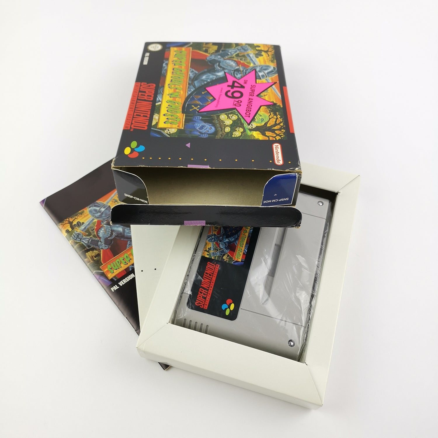 Super Nintendo game: Super Ghouls'N Ghosts - original packaging & instructions SNES cartridge